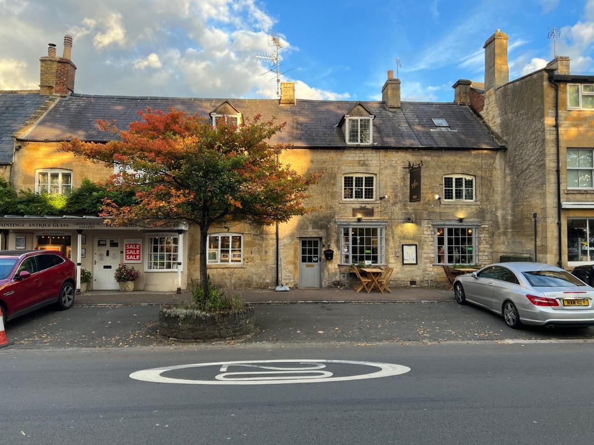 Siam Cottage Guesthouse Over 300 Years Old With Thai Restaurant Moreton-in-Marsh Exterior foto